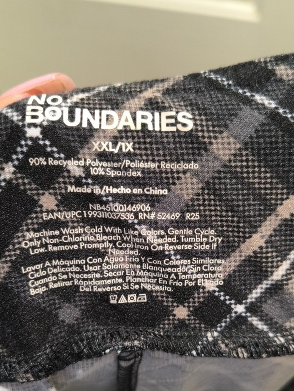 No Boundaries Black and Gray Plaid Leggings - Picture 2 of 2